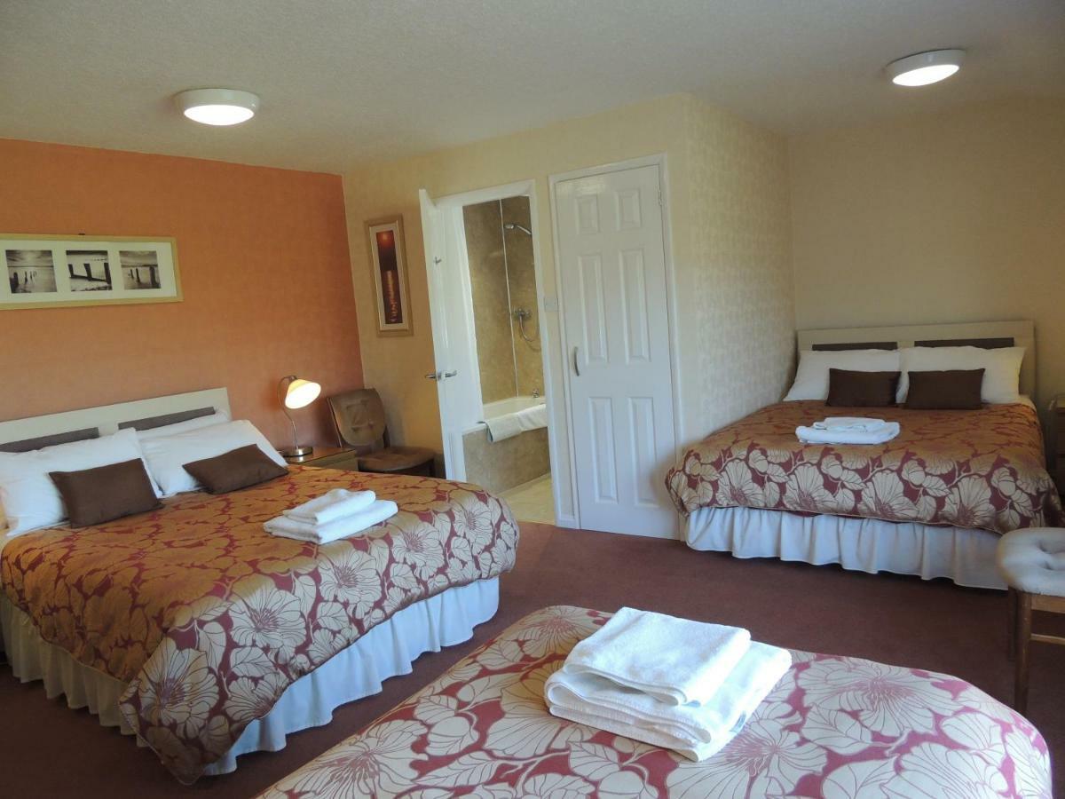 Surrone Guest House เกรทนากรีน ภายนอก รูปภาพ